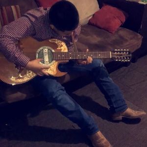 Meet your Posher, Luis